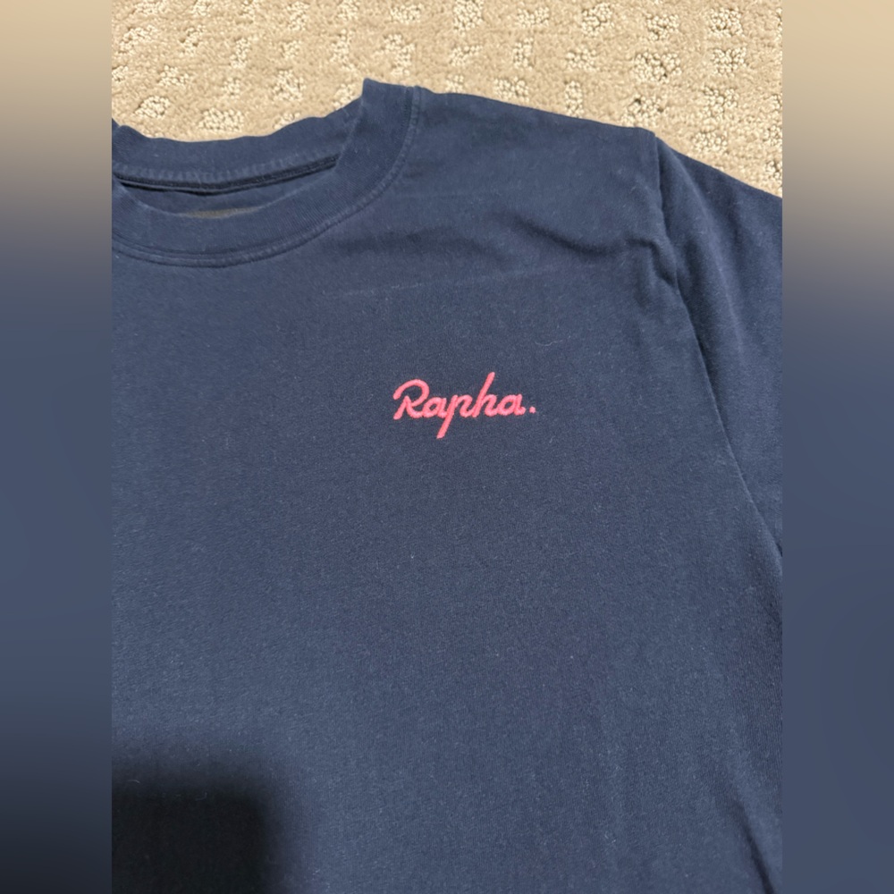 Women’s Rapha Dark Blue Navy blue Tee with Pink Logo XS - Picture 2 of 4